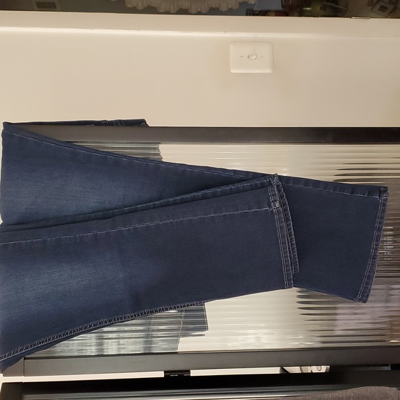 Riders by Lee "Indigo" Pull On Stretch Jeans 12M or 12P Excellent Condition - Picture 9 of 10